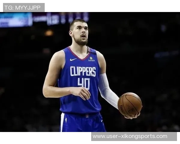 祖巴茨进攻受限难以发挥卢指导无奈回应包夹困境 祖巴茨进攻受限难以发挥卢指导无奈回应包夹困境