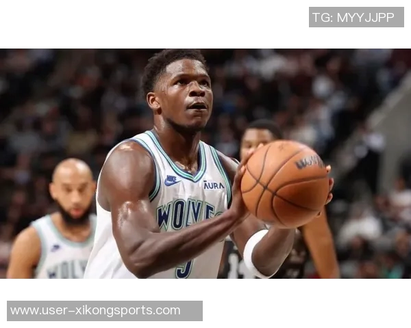 爱德华兹成为NBA历史首位25岁前投进1200三分球的球员